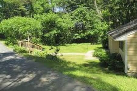Lake George Family Vacation Home Luaran gambar